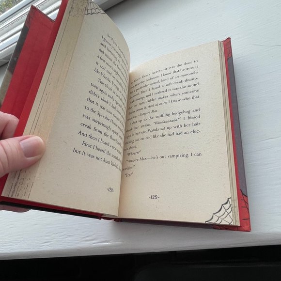 Araminta Spookie Vampire Brat Hardcover Children's Book as told to Angie Sage - Picture 7 of 9